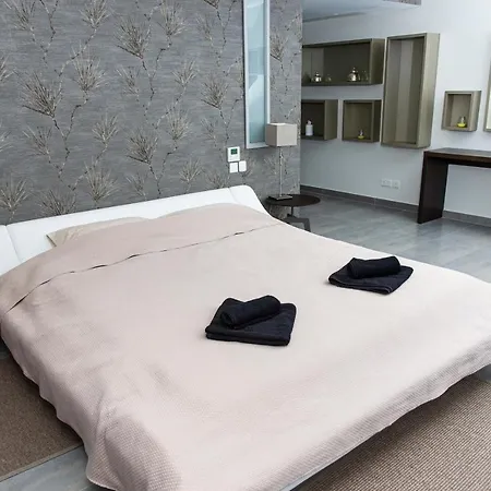 17th Floor Designer * Sliema