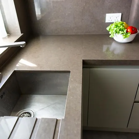 17th Floor Designer Appartement *